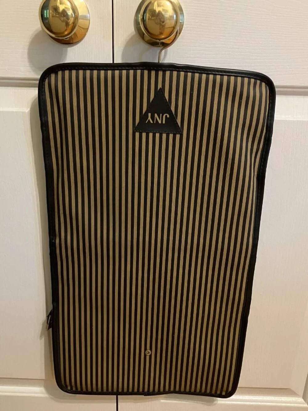 Jones New York VINTAGE 1990s hanging toiletry/cosmetic travel bag